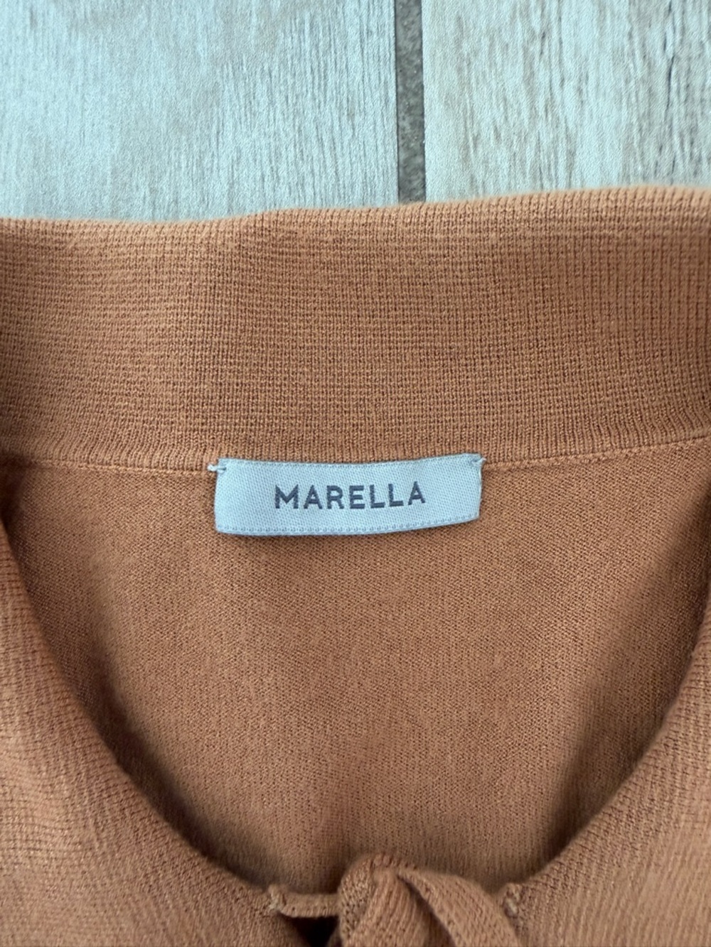 Women Tie-Neck Short Sleeve Sweater - Picture 4 of 6